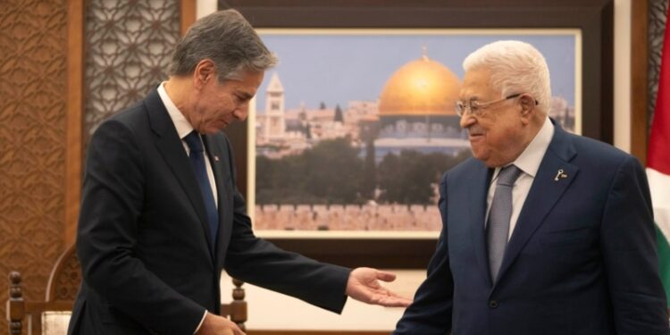 Autoridad Palestina trabaja con EEUU en plan de posguerra para Gaza: Bloomberg