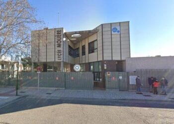 Suspenden clases en varias escuelas internacionales en España tras recibir amenazas de bomba