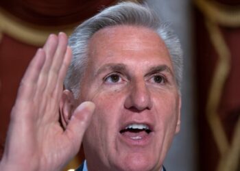 McCarthy dimite del Congreso dos meses después de su destitución como presidente de la cámara baja