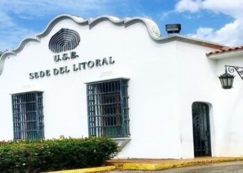 Docentes de Vargas rechazan los bonos del régimen y exigen aumento salarial significativo