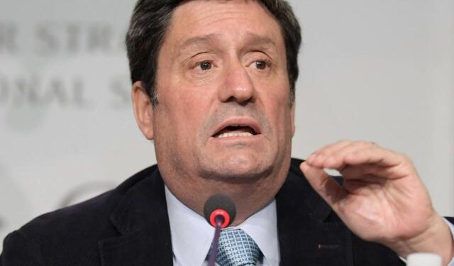 Francisco “Pacho” Santos: No veo a Biden comprometido con la democracia en Venezuela