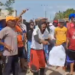 Increíble: trabajadores que sanearon el Lago de Maracaibo manifiestan por falta de pago (Video)