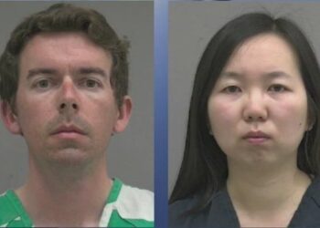 Crueldad infantil: padres científicos de Universidad de Florida enjaulaban a sus dos hijos mientras trabajaban