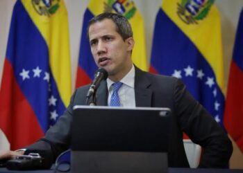 Guaidó denunció que la persecución de Maduro viola el acuerdo de Barbados que sus enviados firmaron