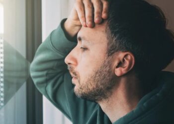 Salió a bailar, engañó a su mujer y casi lo descubren por un insólito detalle