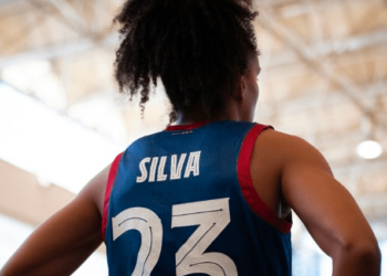 La basquetbolista venezolana Roselis Silva sufre una rotura de ligamento cruzado de una rodilla