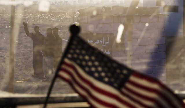 Al menos cinco cohetes impactan cerca de la embajada de EEUU en Bagdad, sin víctimas