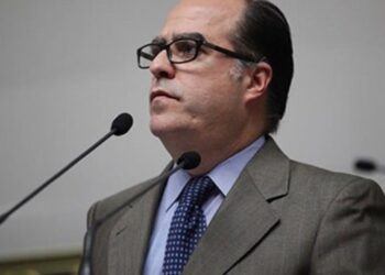 Julio Borges: Maduro regaló el Esequibo