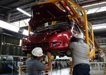 Una caída sin fondo: solo 57 vehículos se ensamblaron en Venezuela durante 11 meses