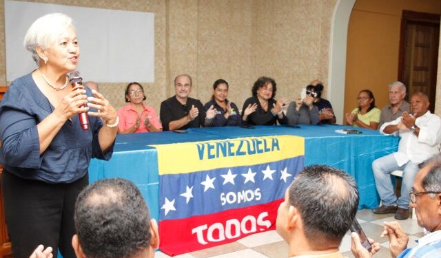 Gremios de educación en Bolívar se suman a la alianza en apoyo a María Corina Machado