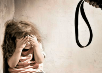 Abuela detenida en Guasdualito tras darle una paliza a su nieta con un “chuco”