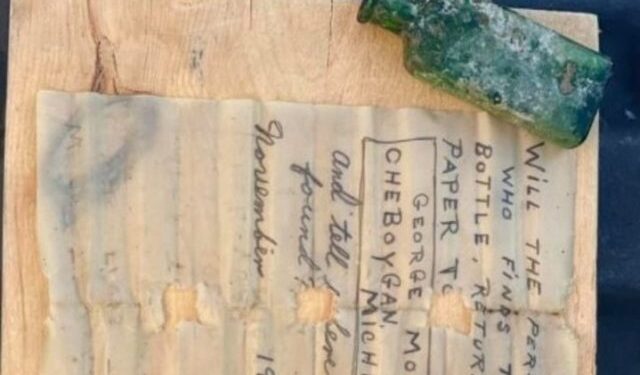 Hallan en el mar una botella con un mensaje de 1926 y encuentran a la hija de quien lo escribió