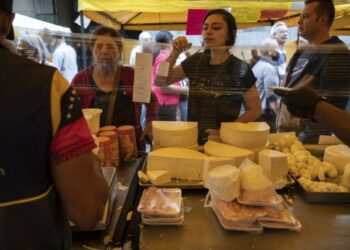 El País: Se apaga lentamente el incendio inflacionario en Venezuela