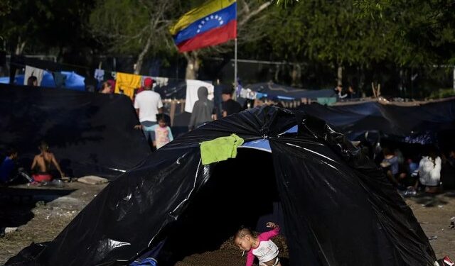 El Mundo: El drama de los más de ocho millones de venezolanos forzados a huir