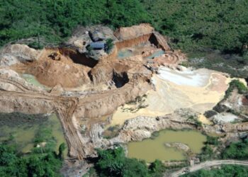 Informe reveló que la minería en Colombia está cada vez más conectada con el crimen organizado