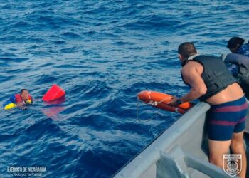 Naufragio en Nicaragua dejó una mujer y una niña venezolanas fallecidas