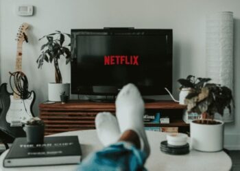 La desesperante película del director de “El sexto sentido” que entró al top de las tendencias en Netflix