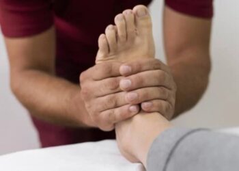 ¿Por qué en ocasiones se duermen los pies o las manos?: preste atención a estos síntomas