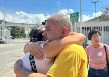 Exigen al régimen de Maduro aclarar estatus legal de excarcelados