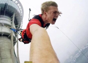 Turista pagó 350 dólares para hacer el salto en bungee más alto del mundo…. y murió