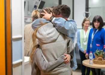 Quemaduras, palizas, drogas y silencio sepulcral: cómo fueron los más de 50 días de los rehenes retenidos por Hamás