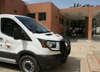 Al menos un muerto dejó accidente de tránsito en la autopista Francisco Fajardo