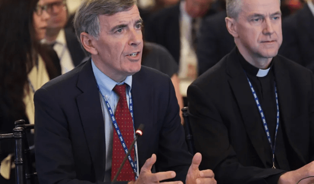 Secretario de Estado británico visita Guyana para ofrecer apoyo en disputa con Venezuela