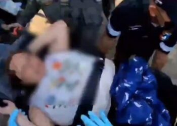 Panamá evacúa a venezolanas con fracturas de piernas en la selva del Darién (Video)