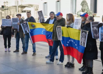 Venezolanos pidieron a España y a la UE que presione a Maduro para que haya elecciones libres