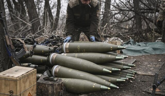 Ucrania destapa trama de corrupción en compra de armas para el Ejército