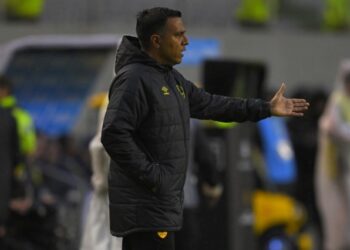 César Farías reveló que tuvo contacto para dirigir a una selección