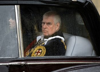 Carlos III planearía dejar de pagar la seguridad de la casa del príncipe Andrés