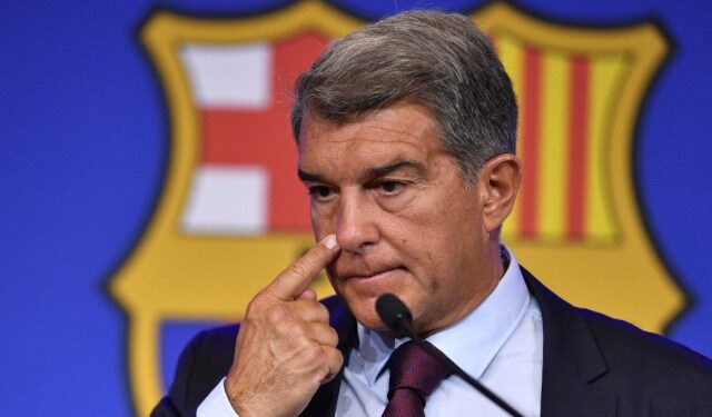 Laporta acepta que Xavi se marche a final de temporada “porque es una leyenda”
