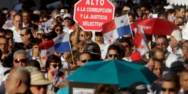 Transparencia Internacional denuncia graves problemas de corrupción en Latinoamérica