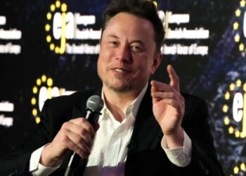 Elon Musk: Neuralink efectuó primer implante cerebral en un ser humano