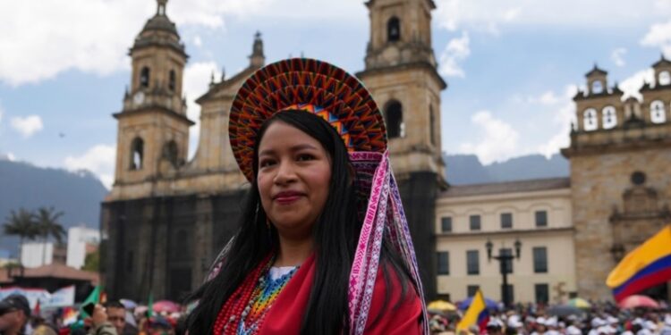 Embajadora de Género de EEUU visita Colombia para impulsar Primera Política Exterior Feminista del país