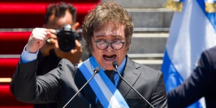 El FMI reduce drásticamente las proyecciones de crecimiento económico para Argentina