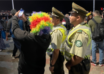 En fotos: Chilenos reciben el 2024 con espectáculo de fuegos artificiales