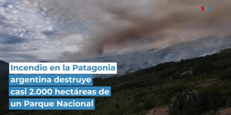 Incendio en la Patagonia argentina destruyen casi 2.000 hectáreas de un Parque Nacional