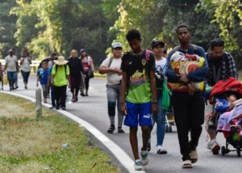 Nueve gobernadores de EEUU piden acción sobre la reforma migratoria