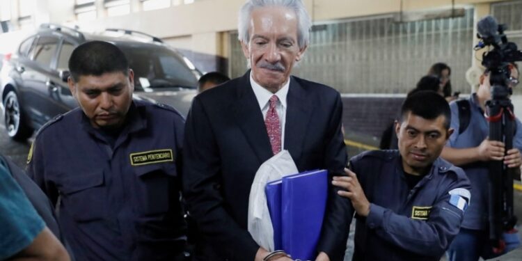 Cómo la familia de José Rubén Zamora ha soportado la represión contra el periodista guatemalteco