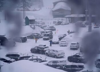 California: Avalancha en estación de esquí deja un muerto y un herido