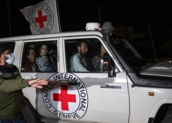 Luego de ser desairada por Netanyahu, la Cruz Roja actúa con cautela para ayudar a civiles en Gaza