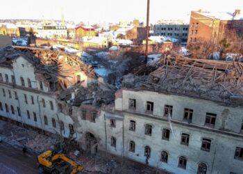 En Fotos | Rusia lanza ataques nocturnos contra la infraestructura civil en Ucrania