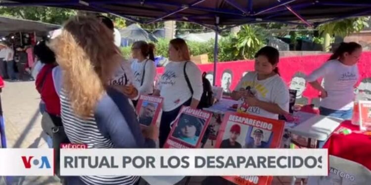 Madres de desaparecidos celebran ritual de búsqueda en Sinaloa