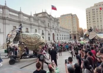 Festival Internacional Teatro a Mil: el arte toma las calles de Chile