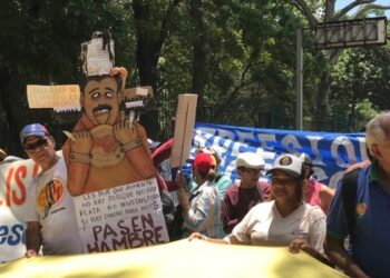 La “bonificación del salario” no convence a trabajadores públicos en Venezuela en etapa electoral