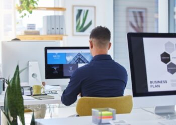 El 80 % de las empresas de EEUU implementará sistemas para controlar asistencia a la oficina