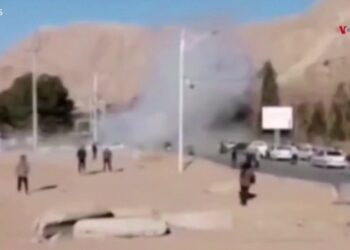 Dos bombas dejan casi cien muertos en Irán en conmemoración de general Suleimani