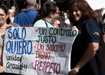 EN FOTOS | ¿Qué piden los maestros venezolanos en su día?
